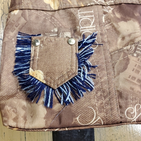 👸👜 NWOT Small wristlet purse - Picture 8 of 10